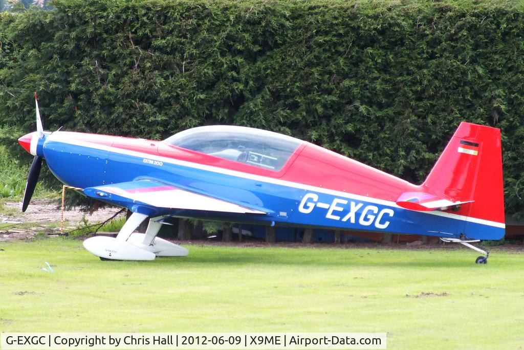 G-EXGC, 1999 Extra EA-300/200 C/N 027, Privately owned