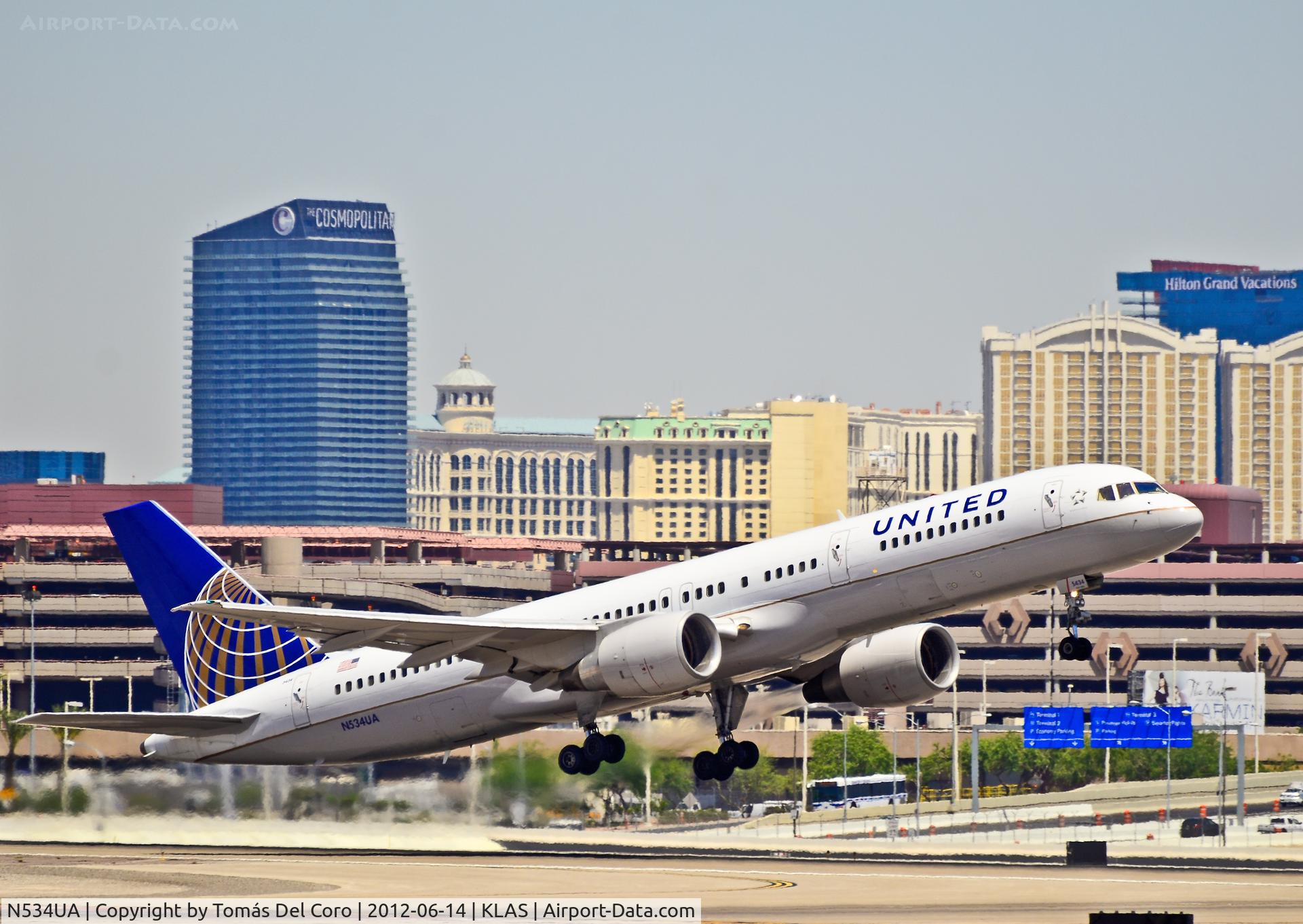 N534UA, 1991 Boeing 757-222F C/N 25129, N534UA United Airlines 1991 Boeing 757-222 C/N 25129

- Las Vegas - McCarran International (LAS / KLAS)
USA - Nevada, June 14, 2012
Photo: Tomás Del Coro