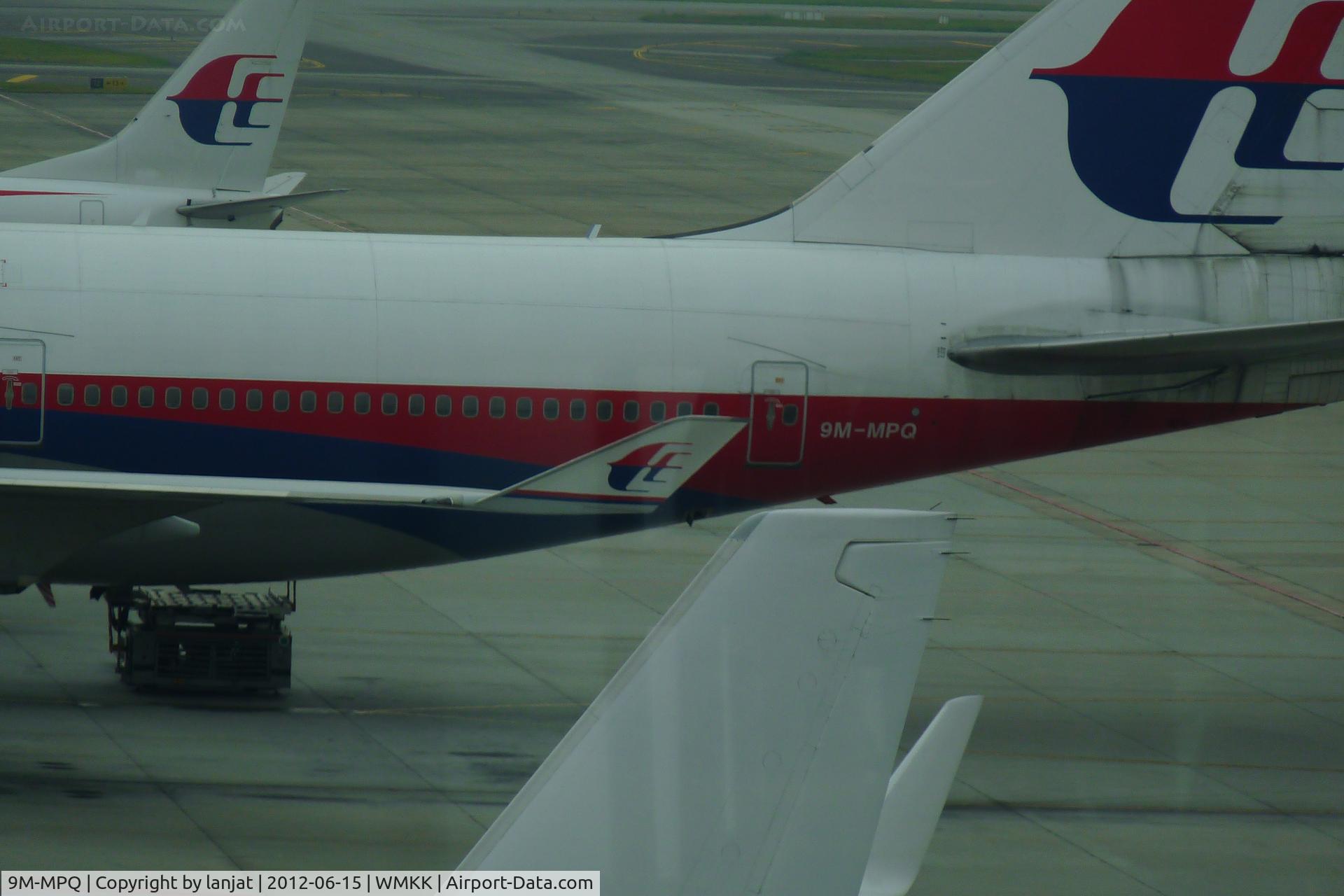 9M-MPQ, 2002 Boeing 747-4H6 C/N 29901, Close Up