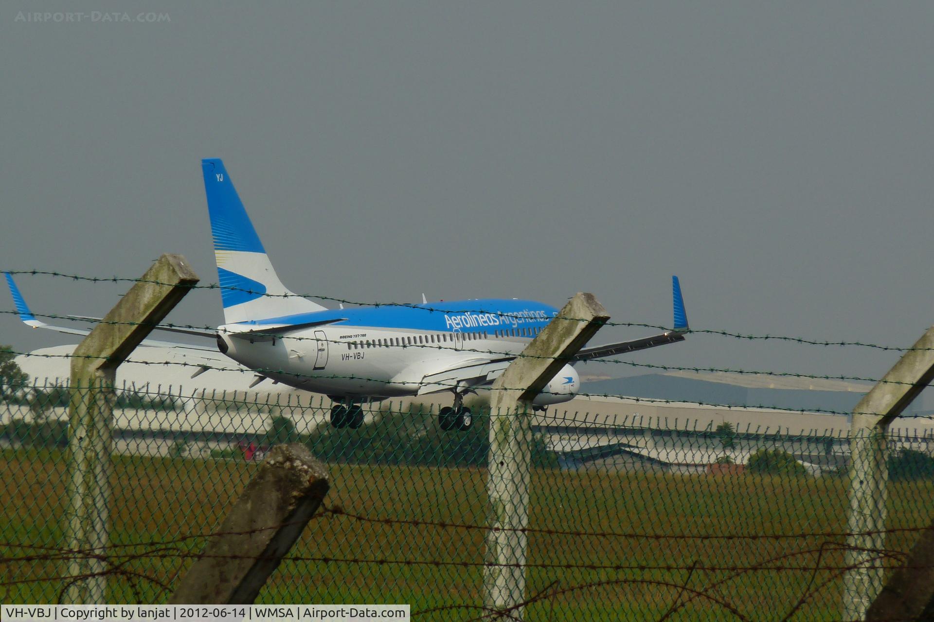 VH-VBJ, 2002 Boeing 737-7Q8 C/N 30647, Arrival from Test Flight