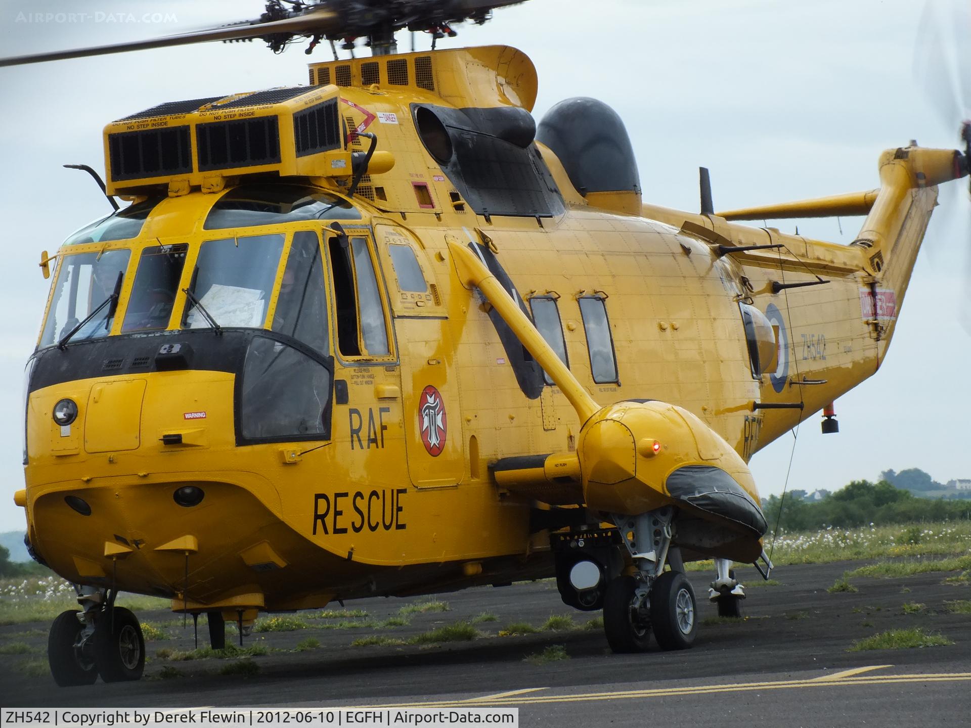 ZH542, Westland Sea King HAR.3A C/N WA1008, Leaving EGFH.