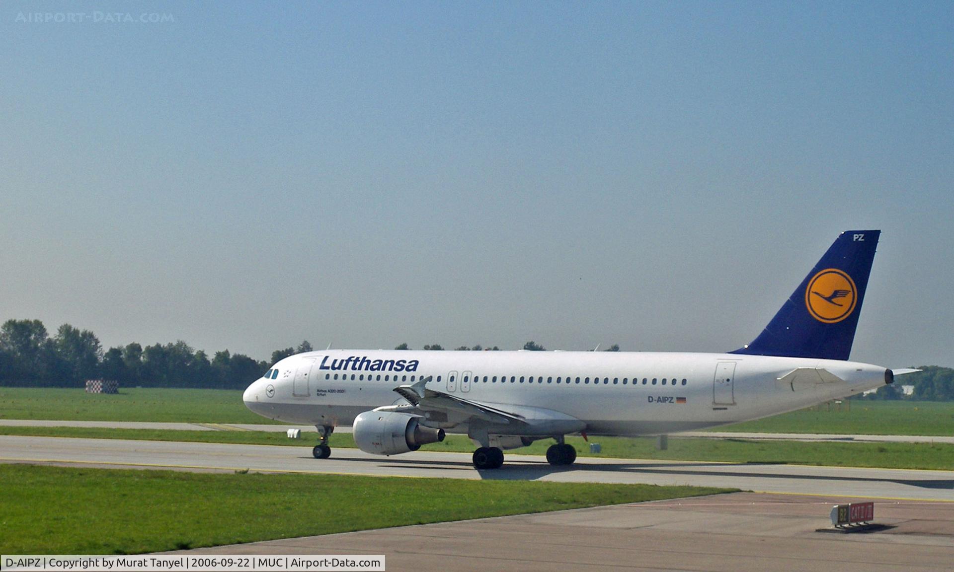 D-AIPZ, 1991 Airbus A320-211 C/N 162, Taxiing at Munich Airport
