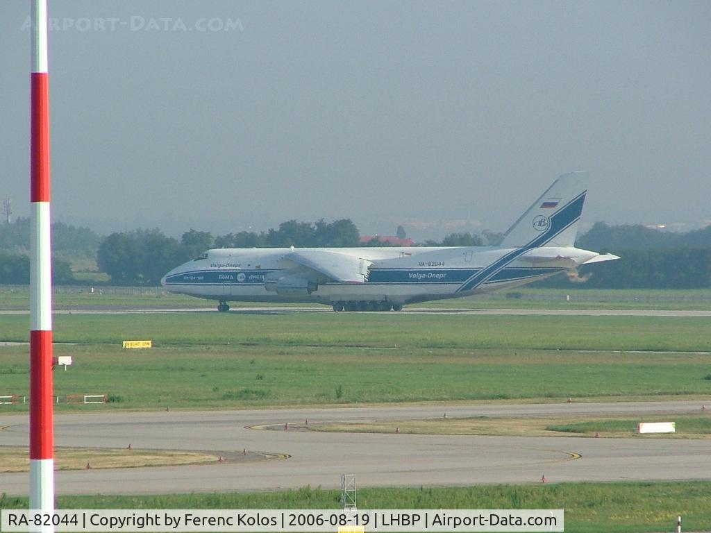 RA-82044, 1991 Antonov An-124-100 Ruslan C/N 9773054155109, Ferihegy