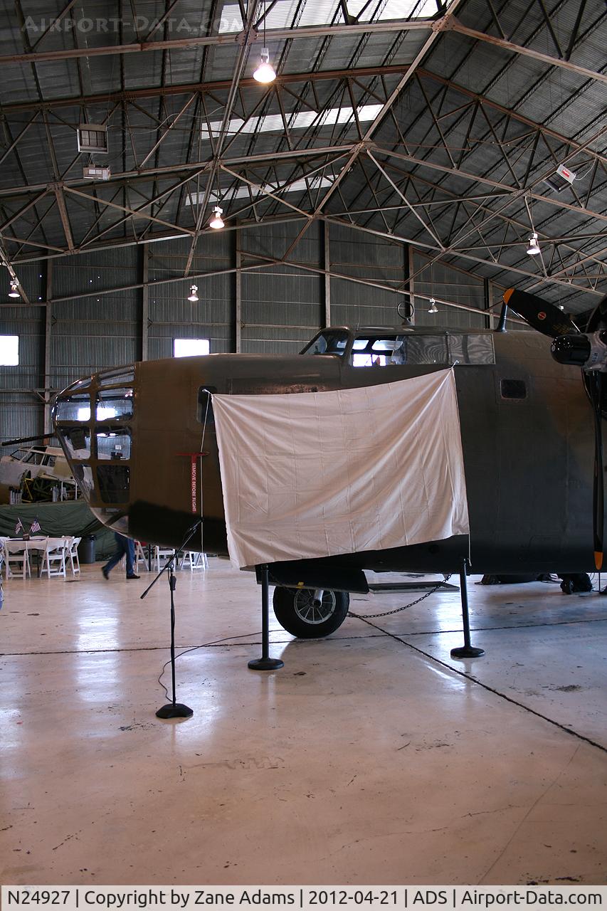 N24927, 1940 Consolidated Vultee RLB30 (B-24) C/N 18, CAF B-24A 