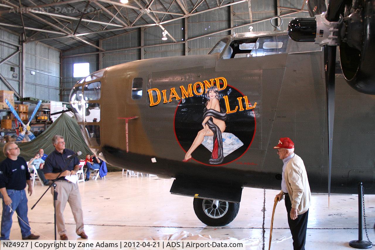 N24927, 1940 Consolidated Vultee RLB30 (B-24) C/N 18, CAF B-24A 