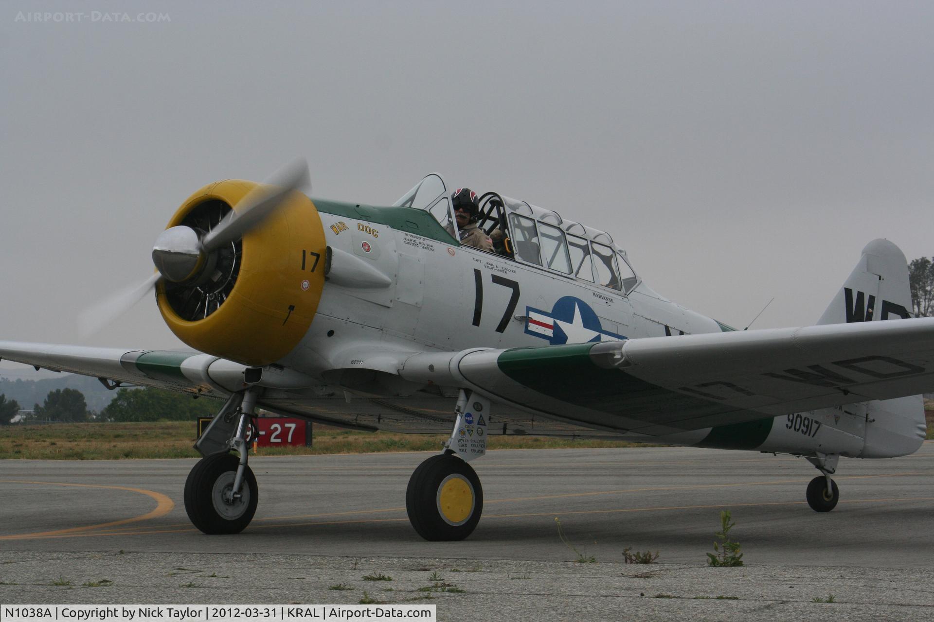 N1038A, 1944 North American SNJ-5 Texan C/N 90917 (121-41633), War Dog