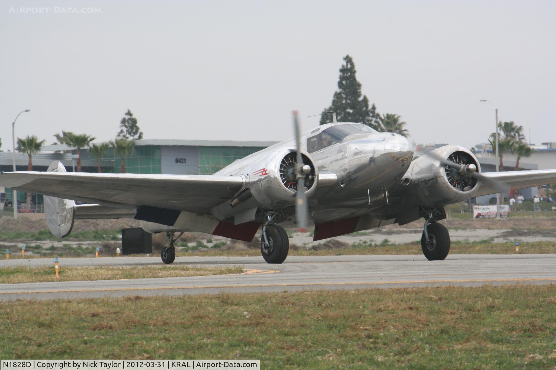 N1828D, 1952 Beech D18S C/N A-837, Jump ship