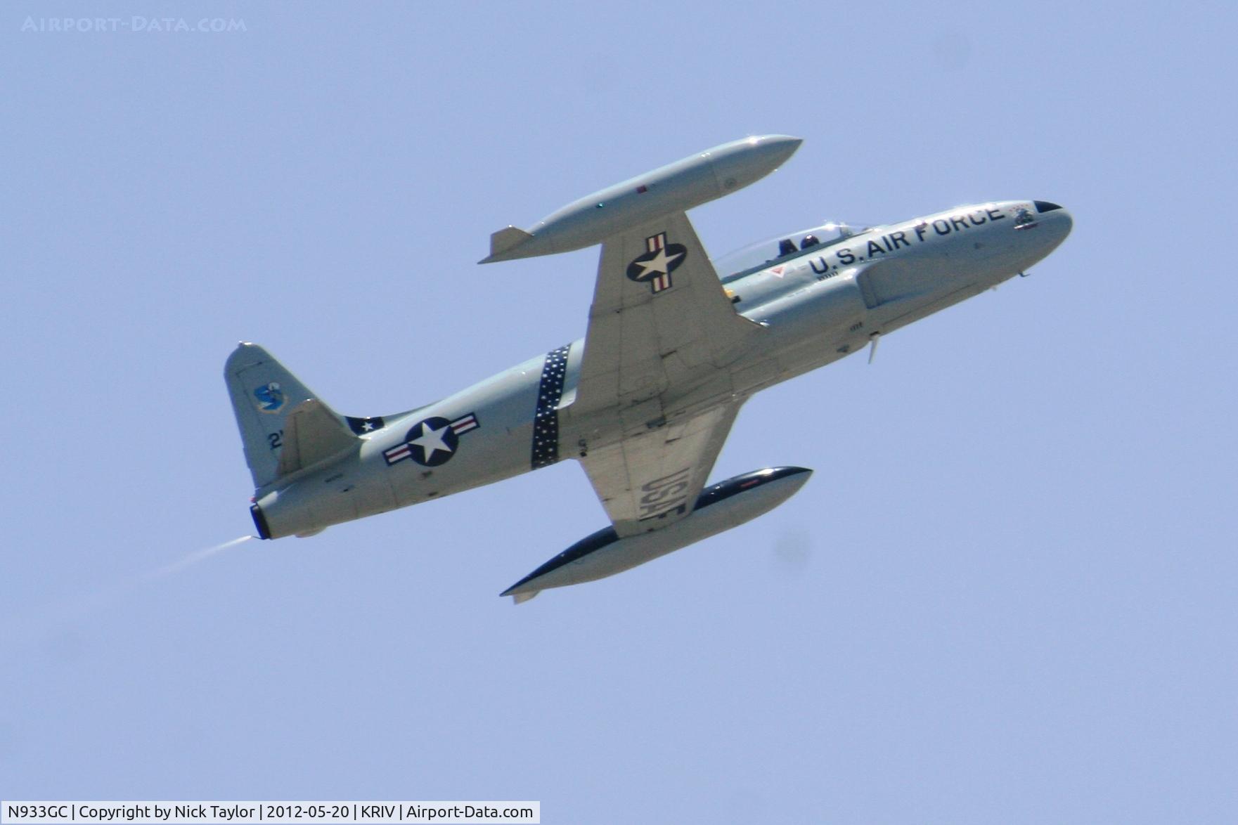 N933GC, 1954 Canadair T-33AN Silver Star 3 C/N T33-306, Smoke on pass