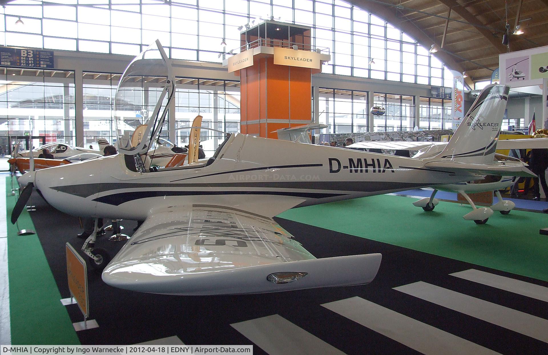 D-MHIA, Skyleader 200 C/N 5125-11-1663-5883, Skyleader 200 at the AERO 2012, Friedrichshafen