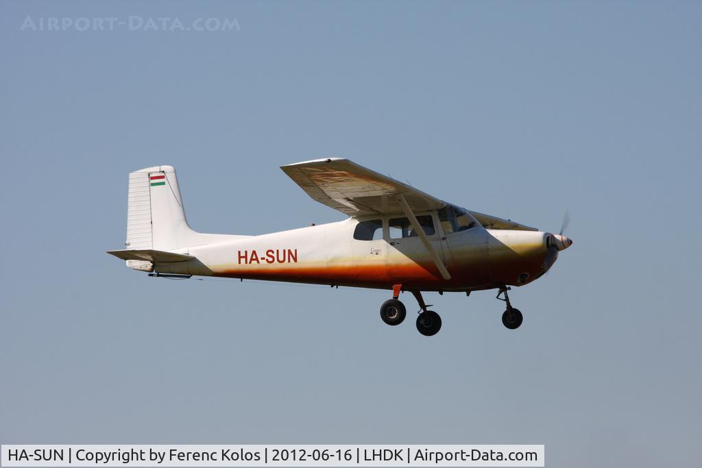 HA-SUN, 1958 Cessna 172 C/N 36536, Dunakeszi
