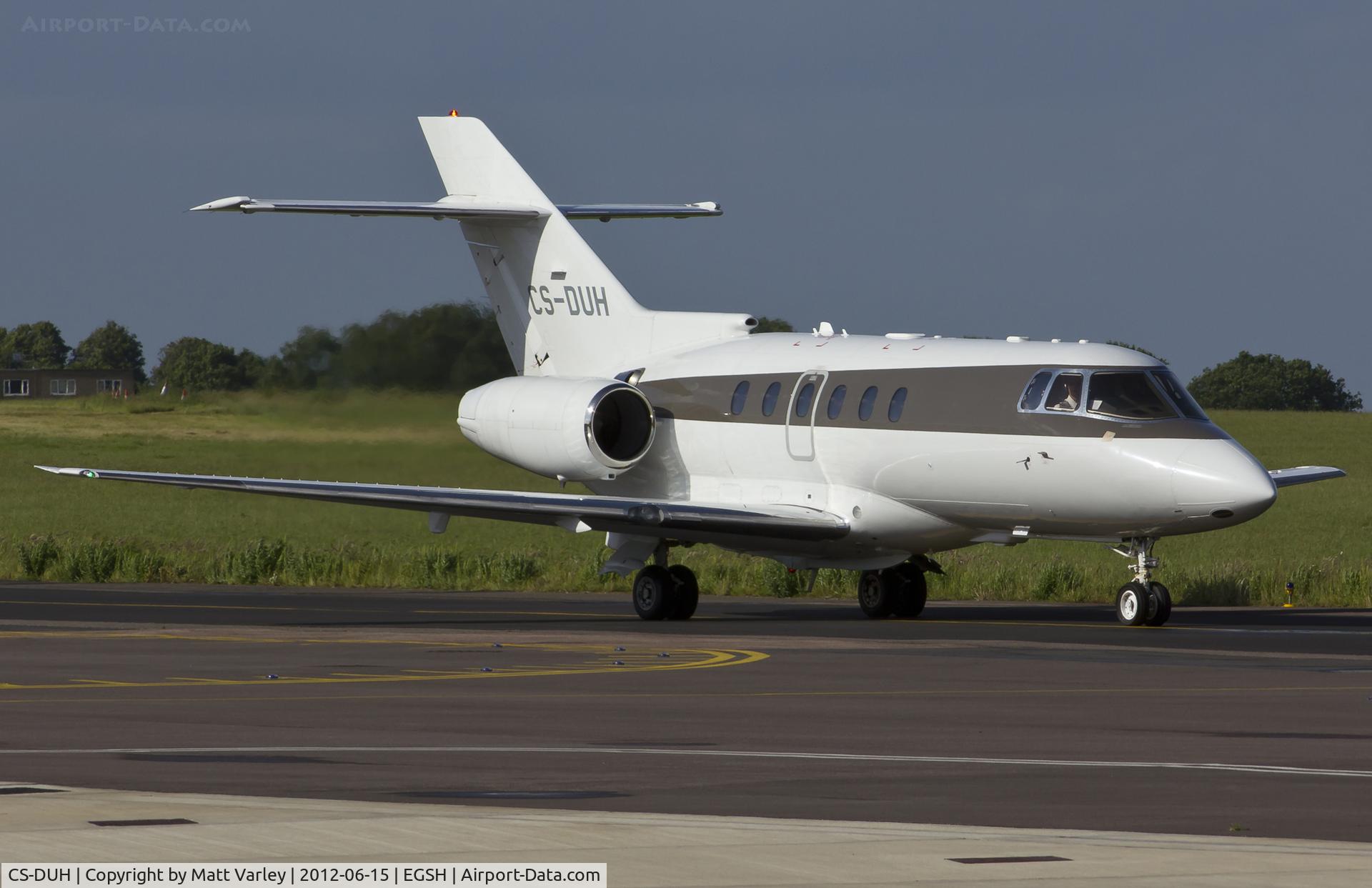 CS-DUH, 2009 Hawker Beechcraft 750 C/N HB-21, Arriving at SaxonAir.