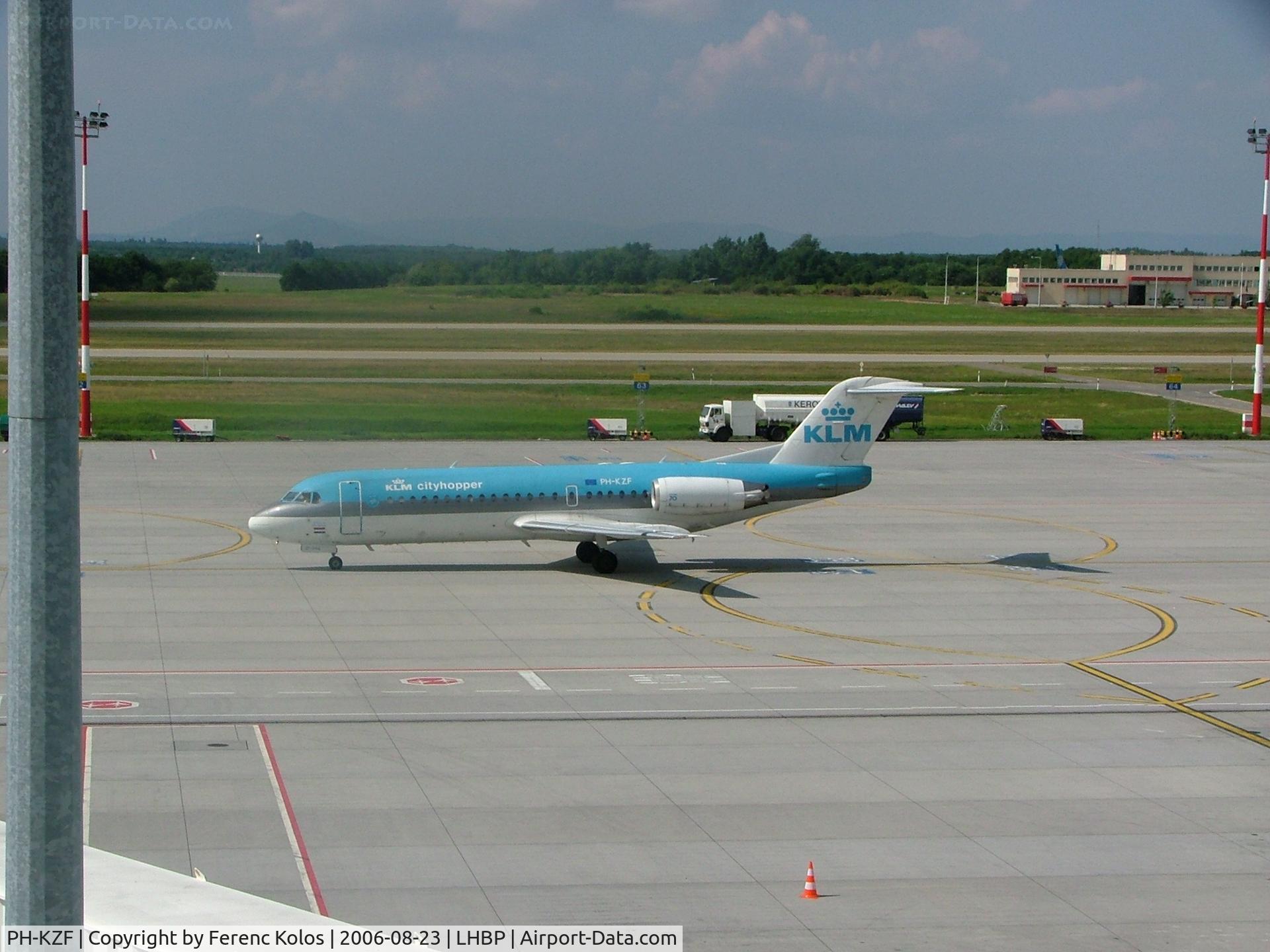 PH-KZF, 1996 Fokker 70 (F-28-0070) C/N 11577, Ferihegy