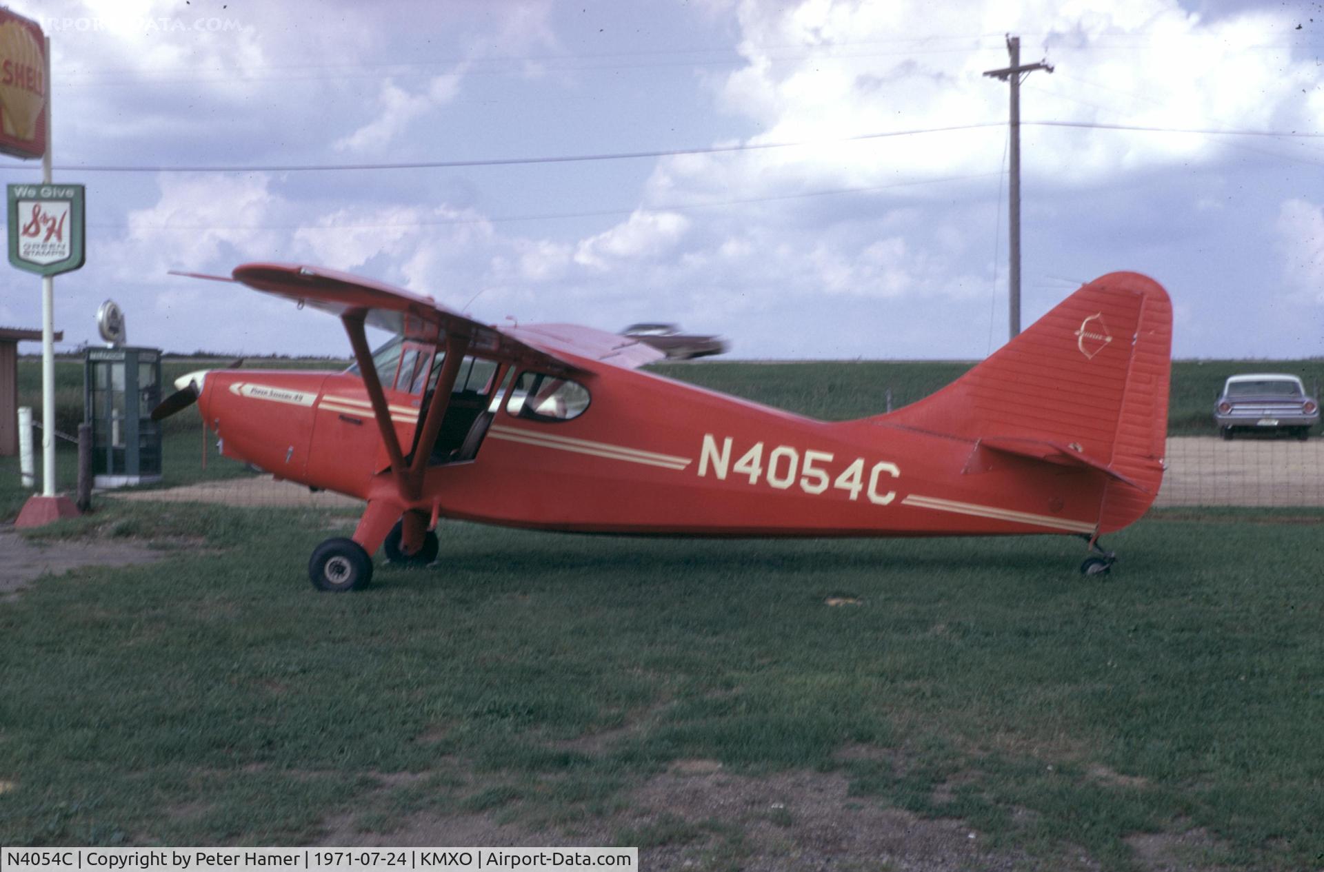 N4054C, 1949 Stinson 108-3 Voyager C/N 108-5054, Monticello Ia