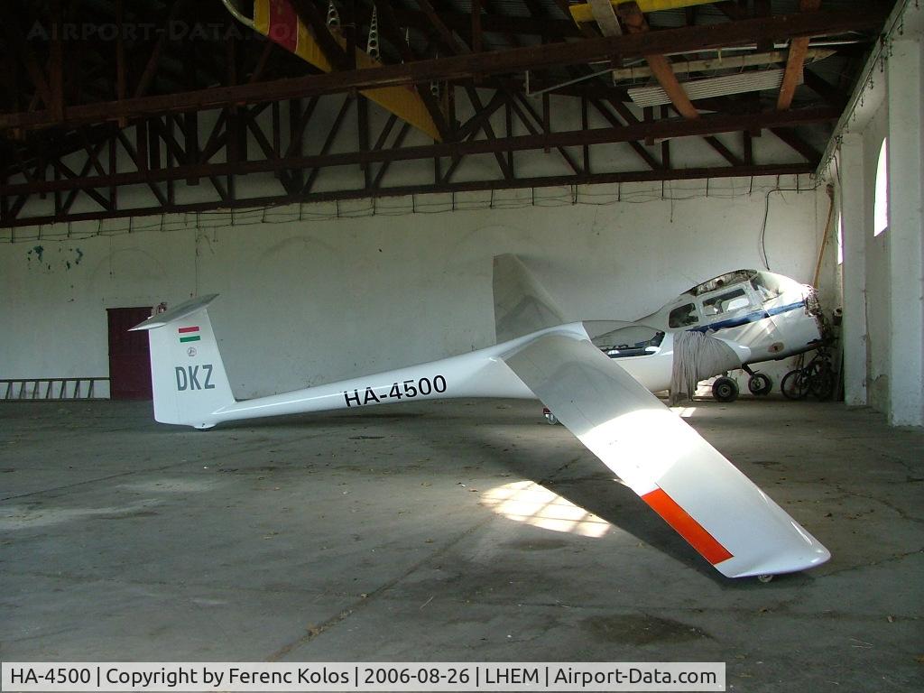 HA-4500, 1975 Glasflugel H-205 Club Libelle C/N 111, Esztergom