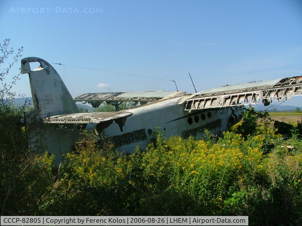 CCCP-82805, 1975 PZL-Mielec AN-2R C/N 1G166-23, Esztergom