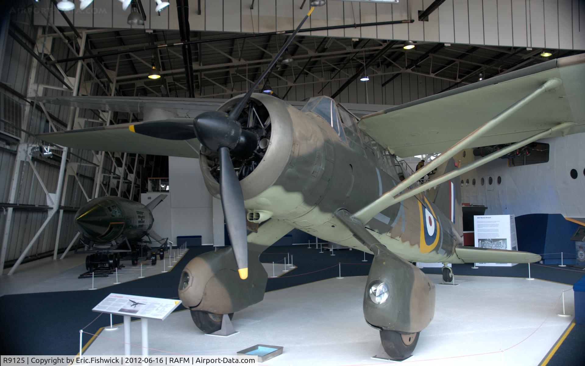 R9125, 1940 Westland Lysander III C/N 1185, 3. R9125 at RAF Museum, Hendon.