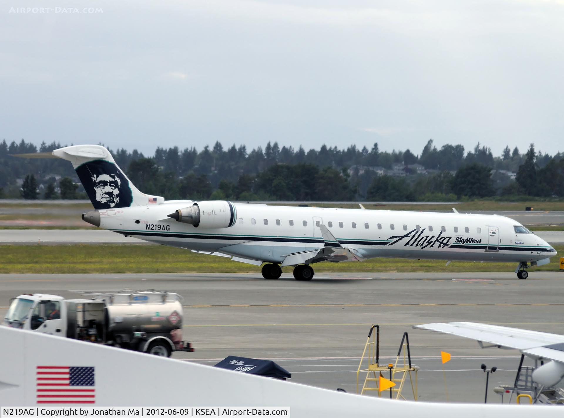 N219AG, 2006 Bombardier CRJ-701 (CL-600-2C10) Regional Jet C/N 10246, Alaska Airlines (operated by SkyWest Airlines)