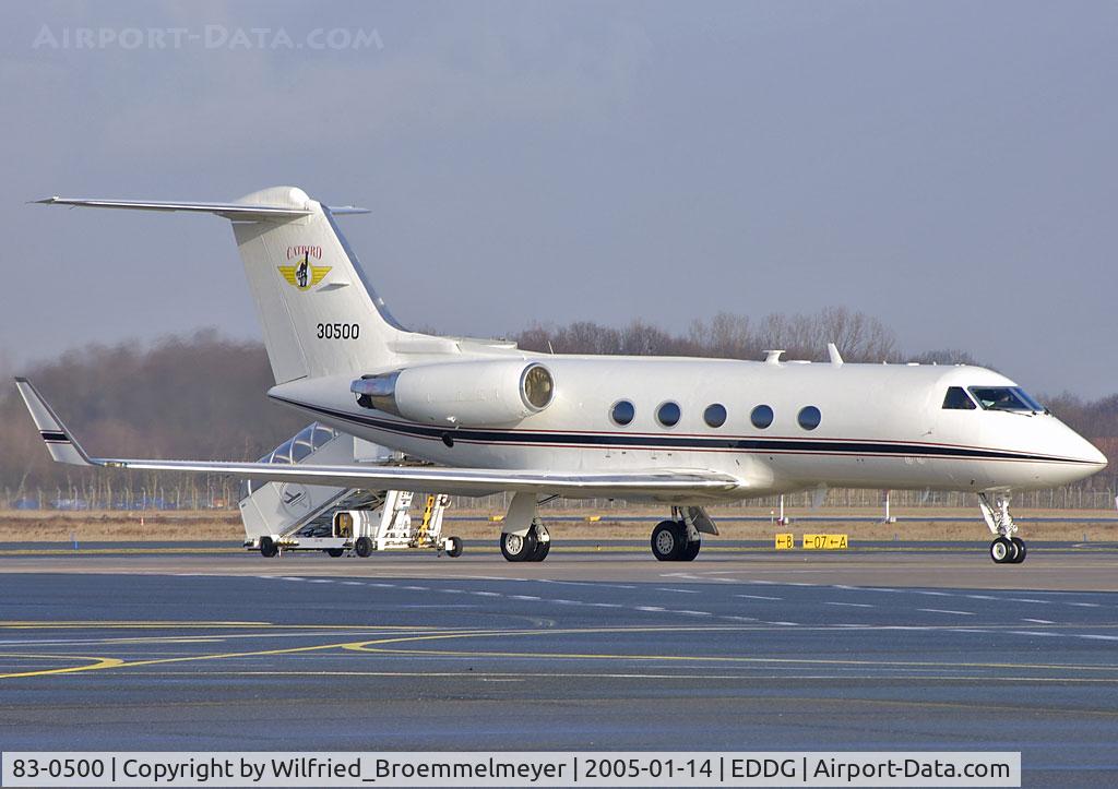 83-0500, 1983 Grumman C-20A Gulfstream III C/N 382, Taxiing out to Runway 25.