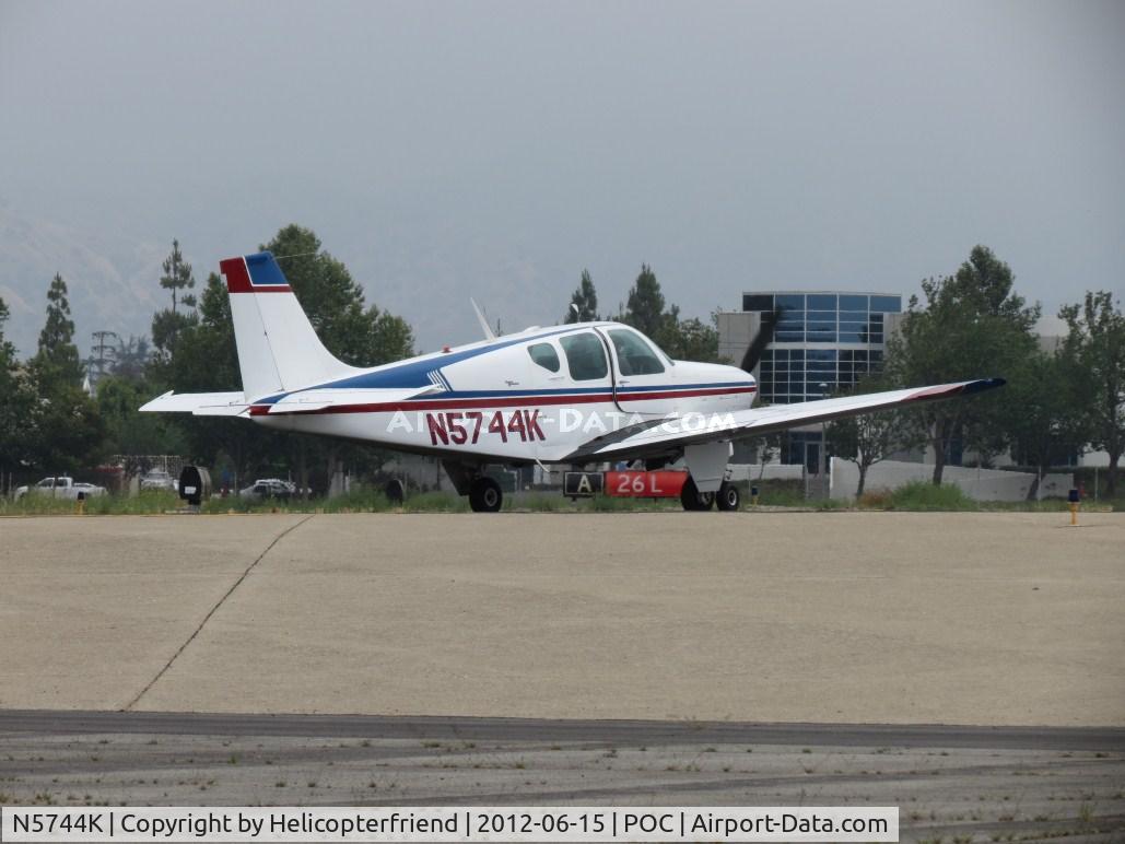 N5744K, 1964 Beech 35-B33 Debonair C/N CD-790, Stopped in the runup area