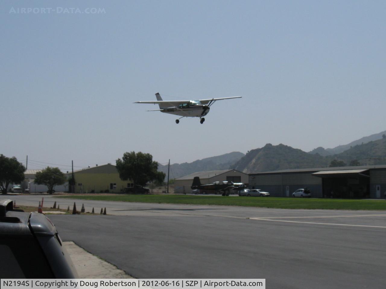 N2194S, Cessna TR182 Turbo Skylane RG C/N R18201312, 1979 Cessna TR182 TURBO SKYLANE RG II, Lycoming O-540-L3C5D 235 Hp with AiResearch turbocharger develops full power to 20,000 ft ceiling of this aircraft, on final Rwy 22