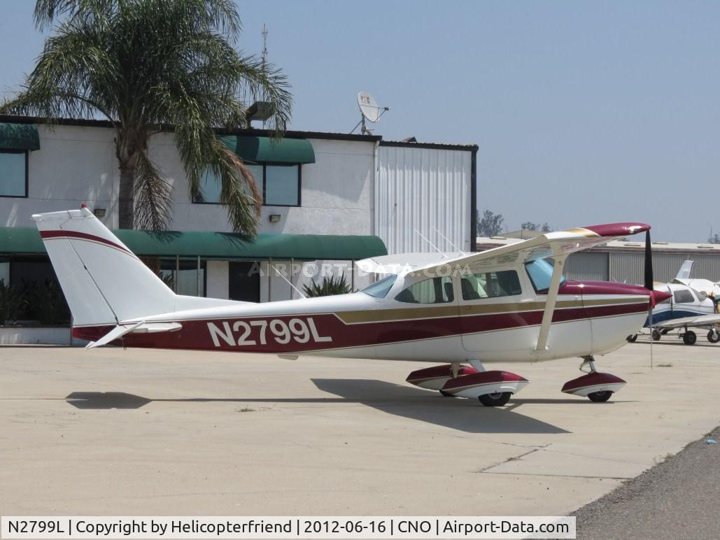 N2799L, 1967 Cessna 172H C/N 17255999, Parked on the eastside