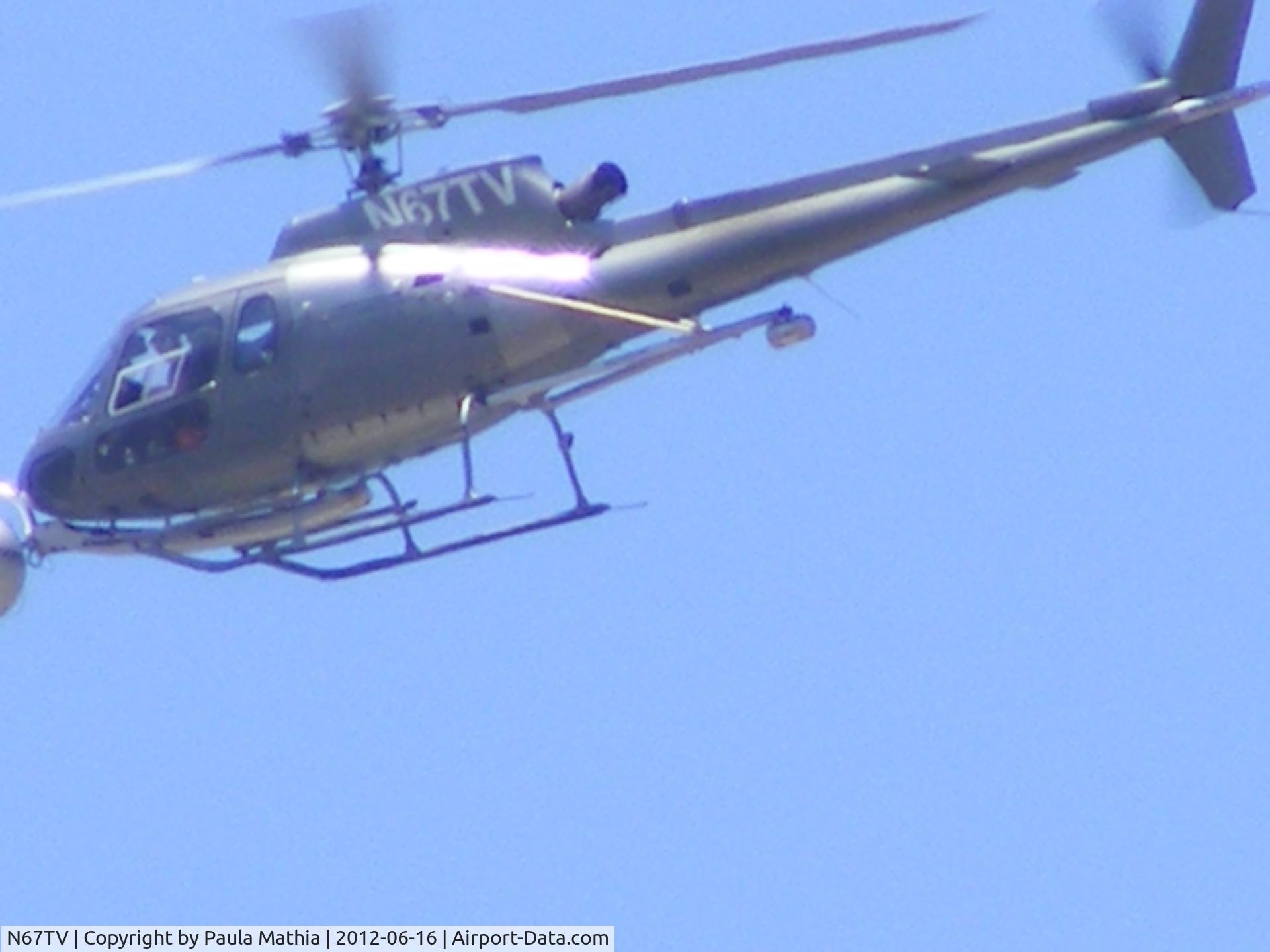 N67TV, 1995 Eurocopter AS-350B-2 Ecureuil Ecureuil C/N 2859, Flew very low and very fast. Quite amazing.