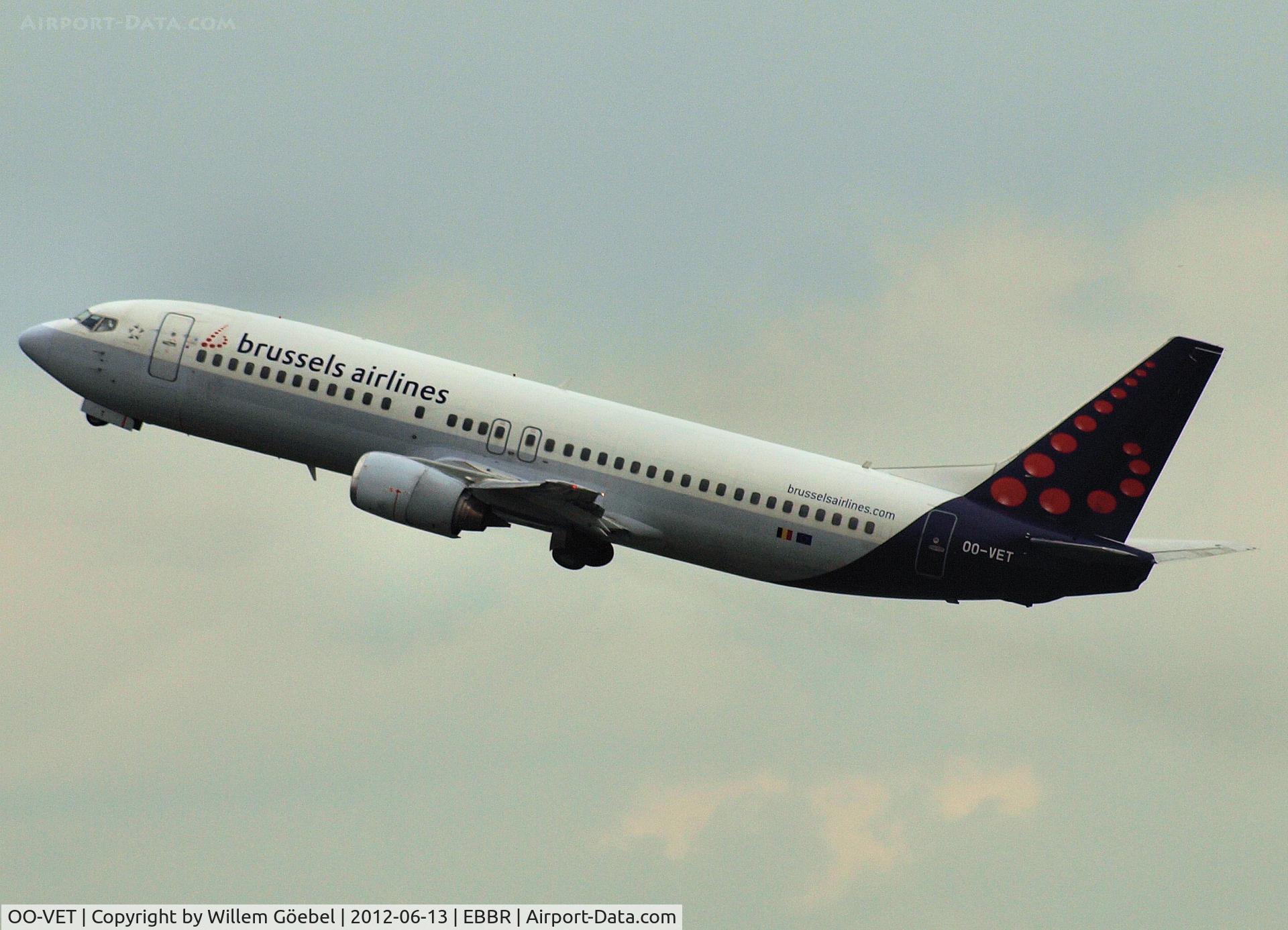OO-VET, 1998 Boeing 737-4Q8 C/N 28202, Take off from Brussel Airport