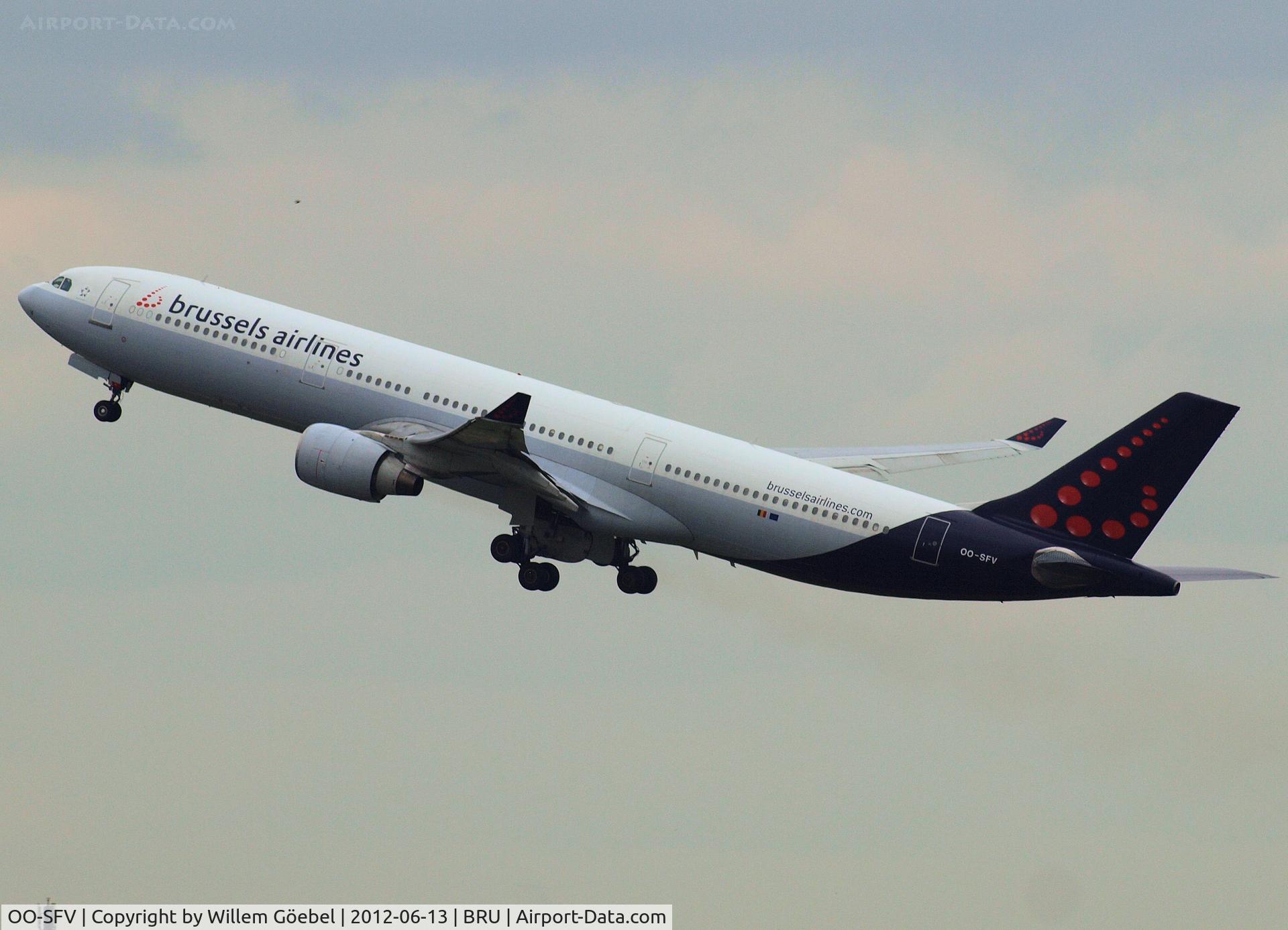 OO-SFV, 1995 Airbus A330-322 C/N 095, Take off from Brussel Airport