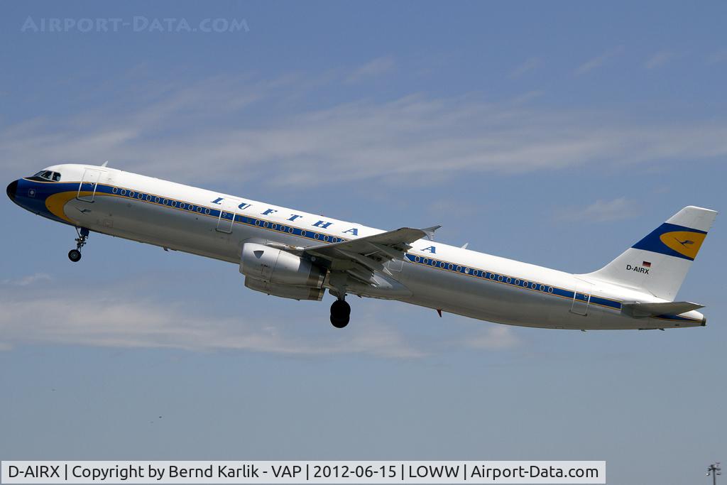 D-AIRX, 1998 Airbus A321-131 C/N 0887, Climbing out of Rwy 29