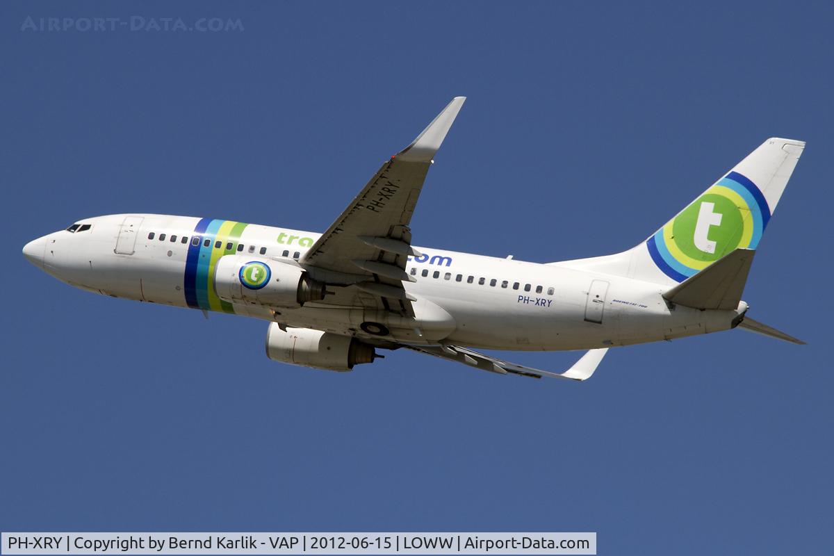 PH-XRY, 2003 Boeing 737-7K2 C/N 33463, Climbing out of Rwy 29