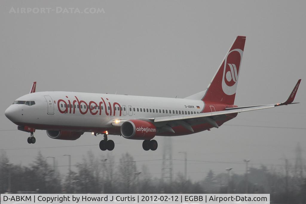 D-ABKM, 2010 Boeing 737-86J C/N 37755, Air Berlin. Landing in the drizzle.