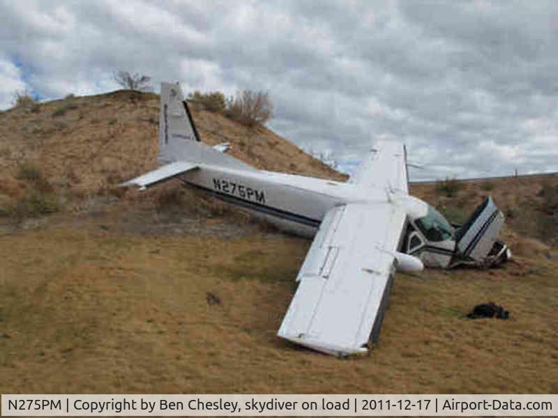 N275PM, 1987 Cessna 208A Cargomaster C/N 208-00119, Shortly afterwards, on golf course