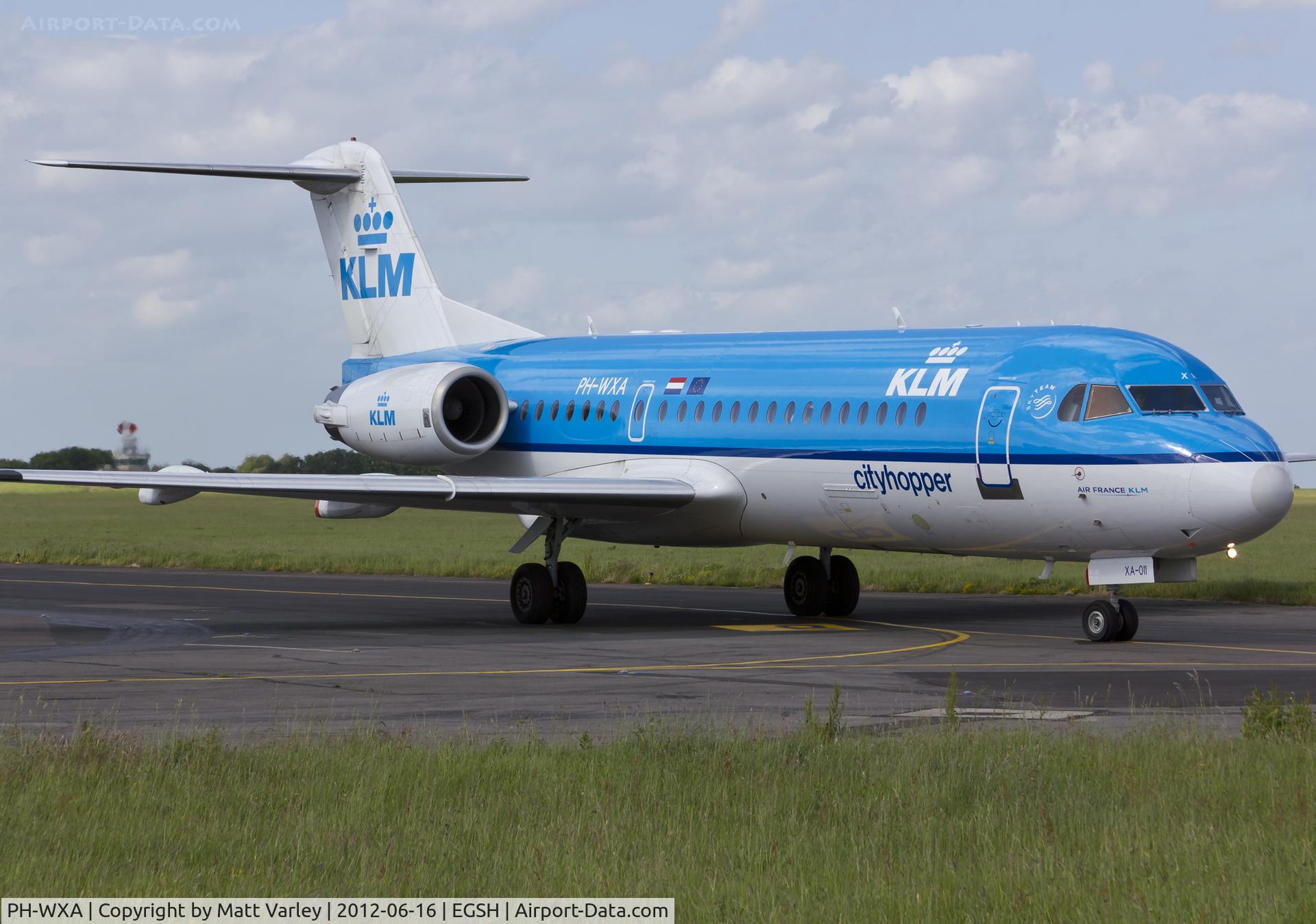 PH-WXA, 1996 Fokker 70 (F-28-0070) C/N 11570, Arriving at EGSH.
