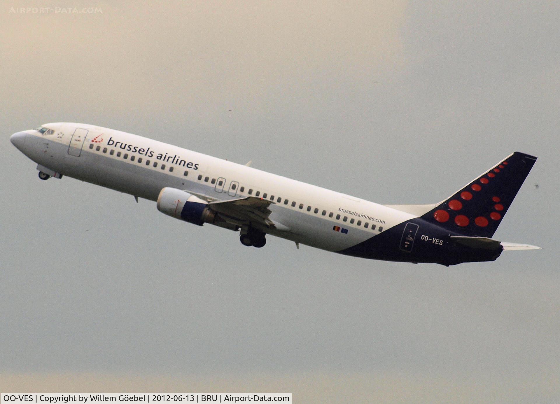 OO-VES, 1996 Boeing 737-43Q C/N 28493, Take off from Brussel Airport