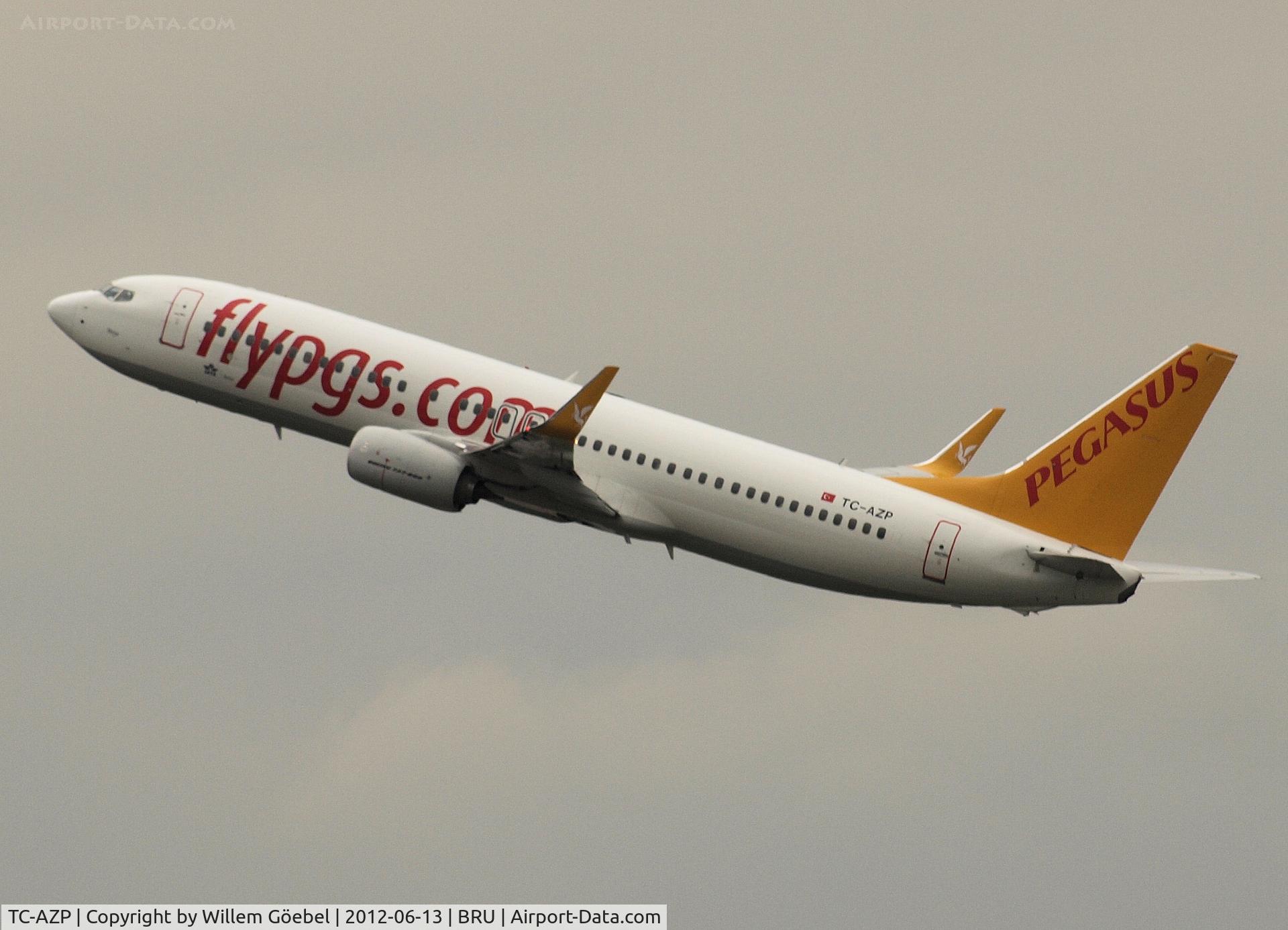 TC-AZP, 2012 Boeing 737-82R C/N 38176, Take off from Brussel Airport