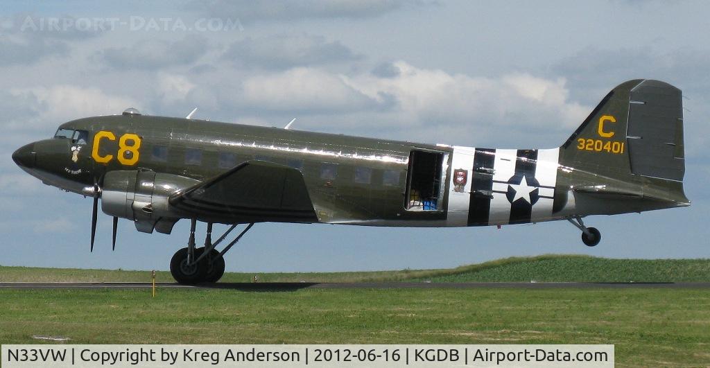 N33VW, 1943 Douglas DC3C-S1C3G (C-47A) C/N 20401, 2012 Ray Fagen Memorial Airshow