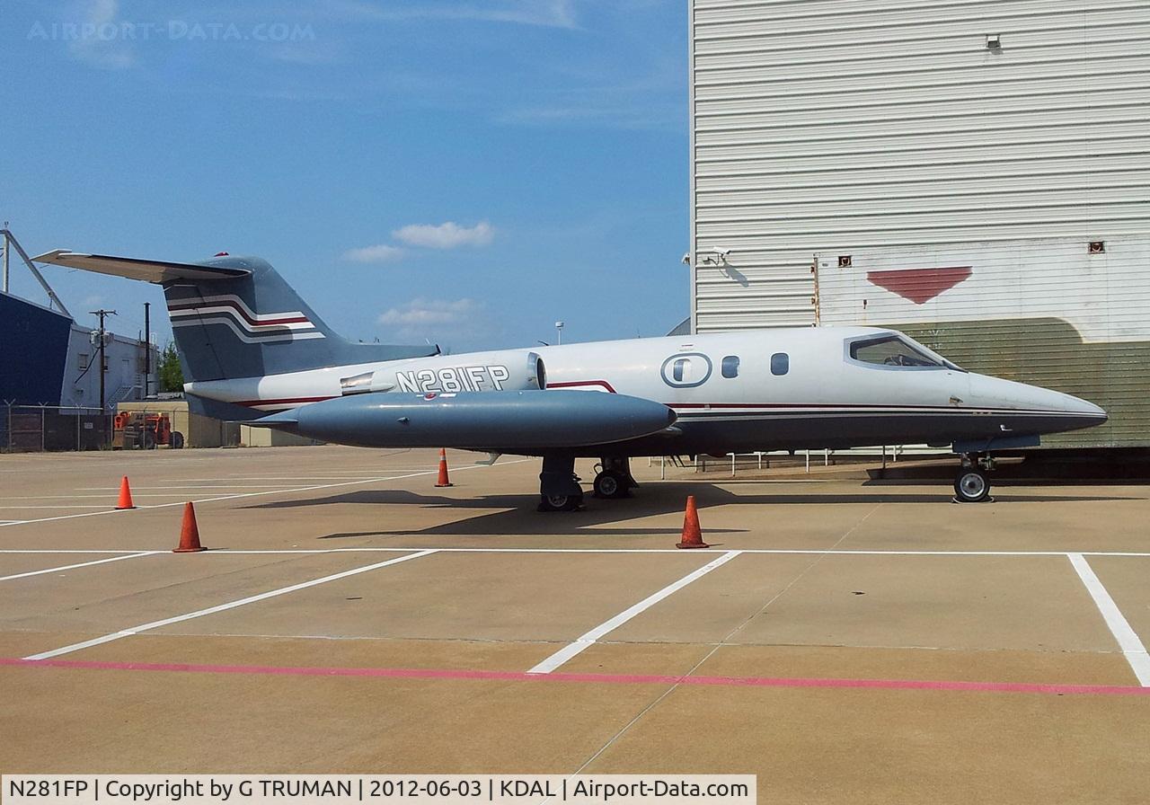 N281FP, 1973 Learjet 24D C/N 281, In the car park outside the museum