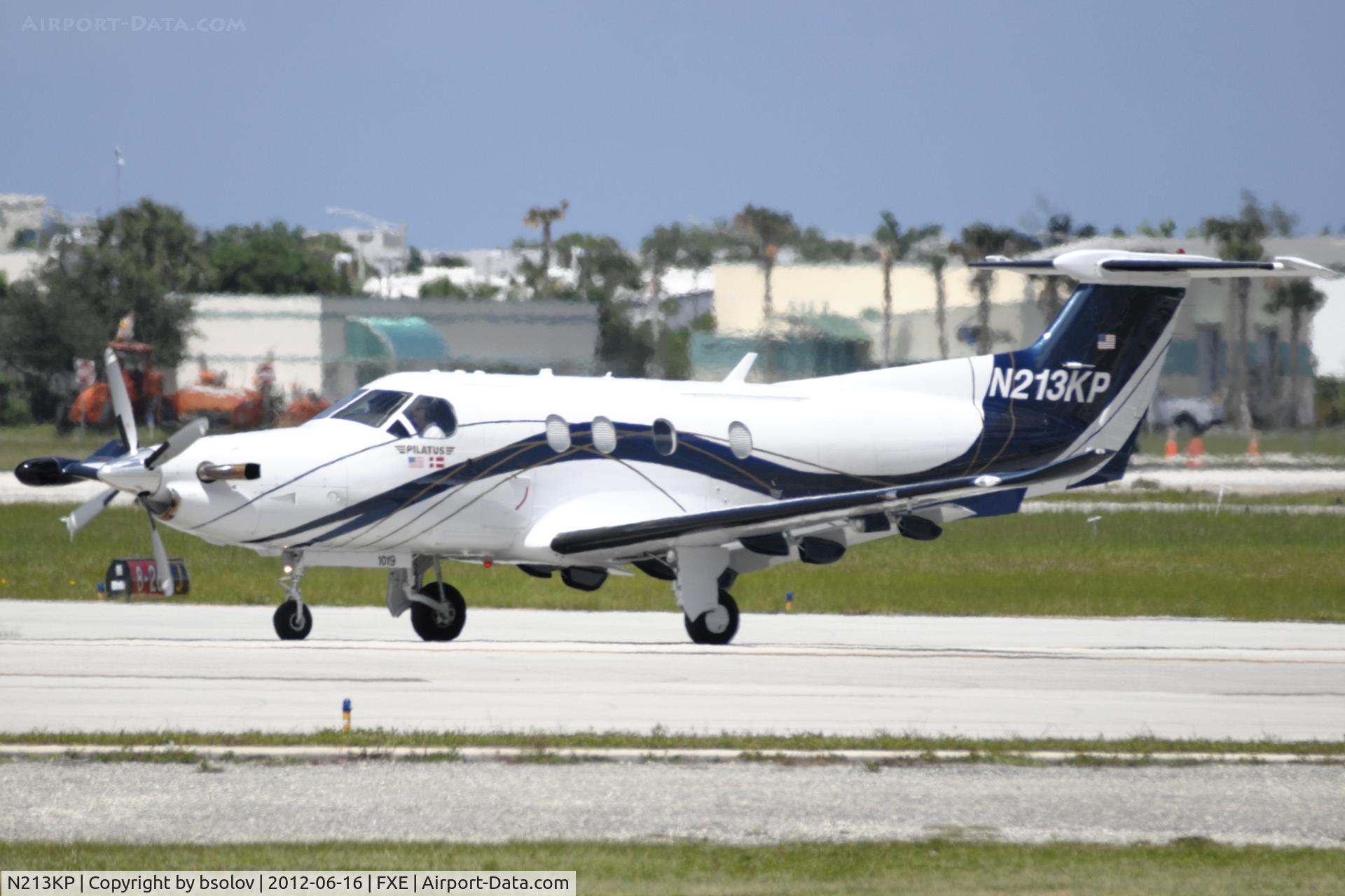 N213KP, 2008 Pilatus PC-12/47E C/N 1019, PC-12 lined up at Runway 8