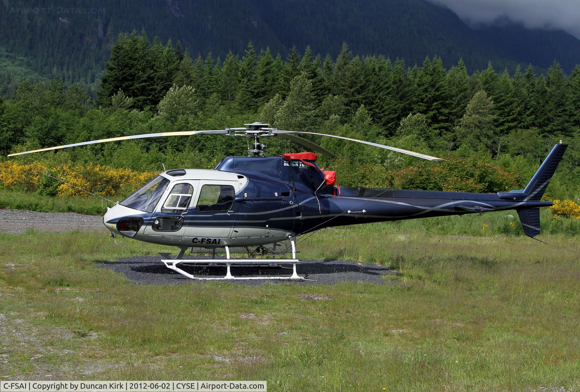C-FSAI, 1989 Aerospatiale AS-350B Ecureuil C/N 2176, A few choppers reside at Squamish