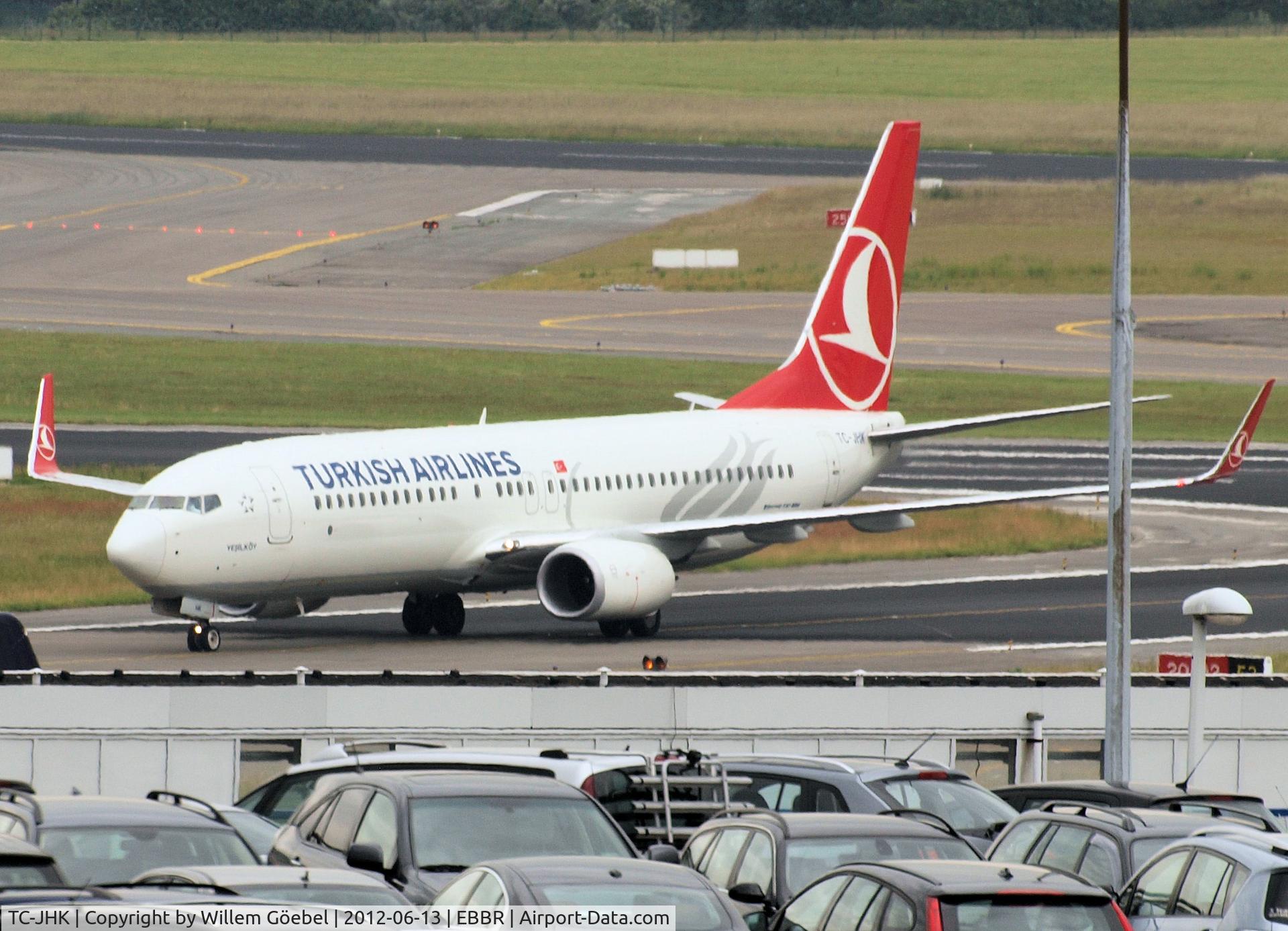 TC-JHK, 2011 Boeing 737-8F2 C/N 40975, Arrival on Brussel Airport