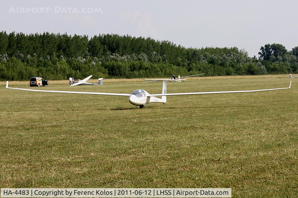 HA-4483, 1996 Schempp-Hirth Ventus 2B C/N 40, Szandaszöllös