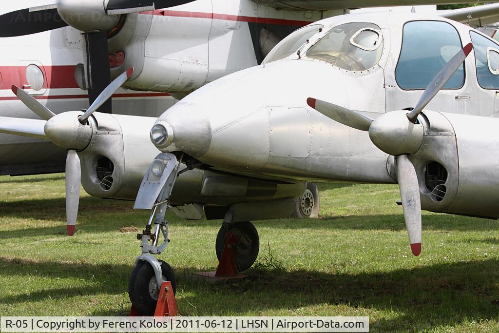 R-05, 1962 Let L-200D Morava C/N 171128, Szolnok