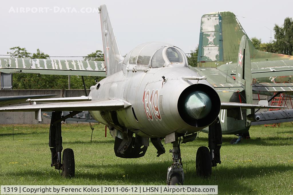 1319, 1965 Mikoyan-Gurevich MiG-21U-400 C/N 661319, Szolnok