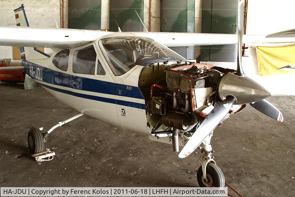HA-JDU, 1972 Reims F177RG Cardinal RG C/N 0063, Farkashegy