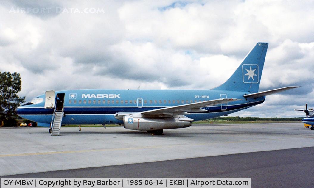 OY-MBW, 1981 Boeing 737-2L9 C/N 22734, Boeing 737-2L9 [22734] (Maersk Air) Billand~OY 14/06/1985. Taken from a slide.