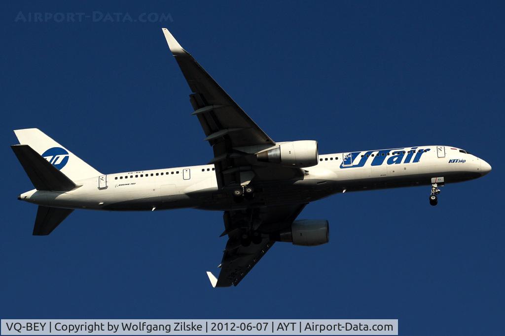VQ-BEY, 2002 Boeing 757-2Q8 C/N 29382, visitor