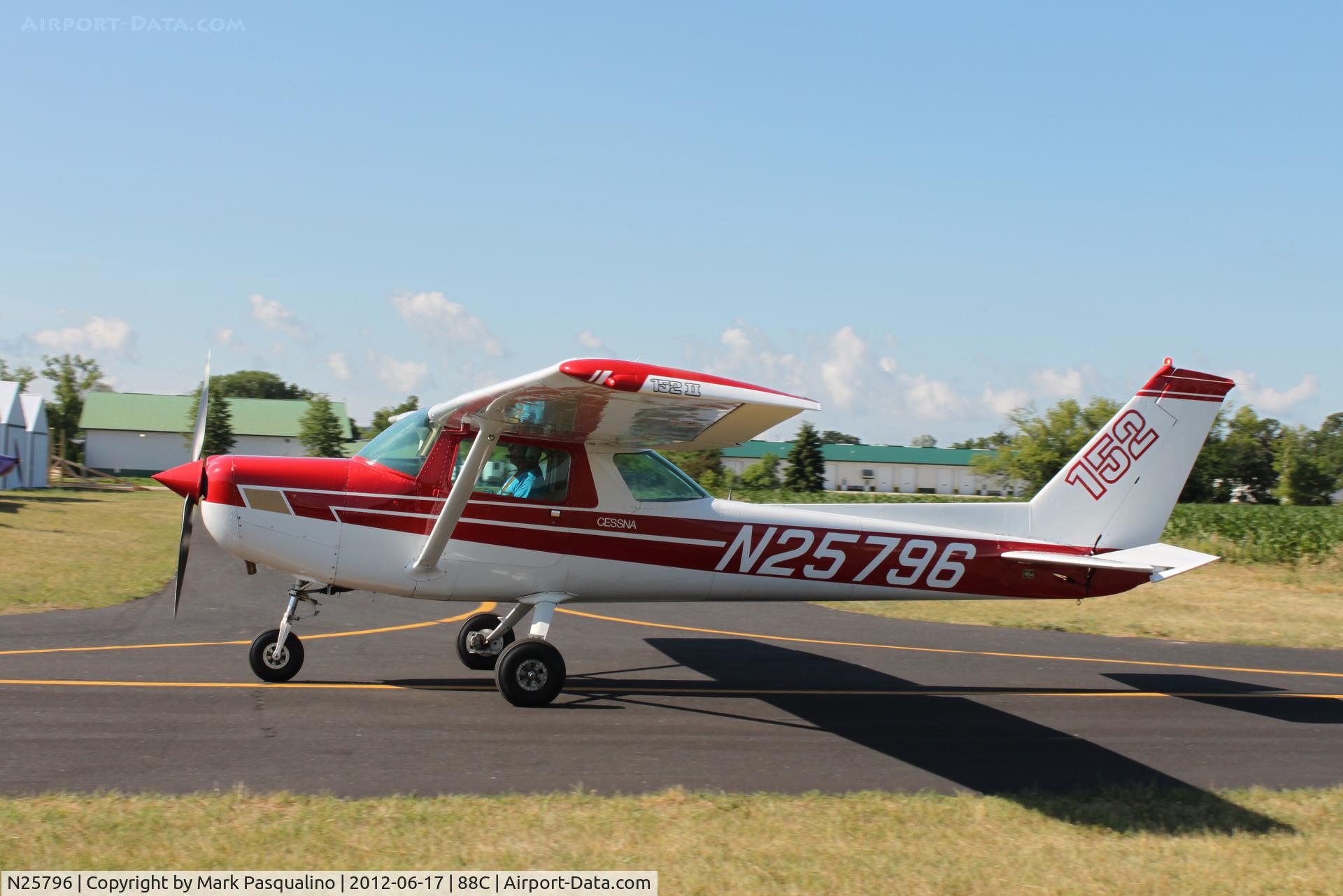 N25796, 1977 Cessna 152 C/N 15280790, Cessna 152