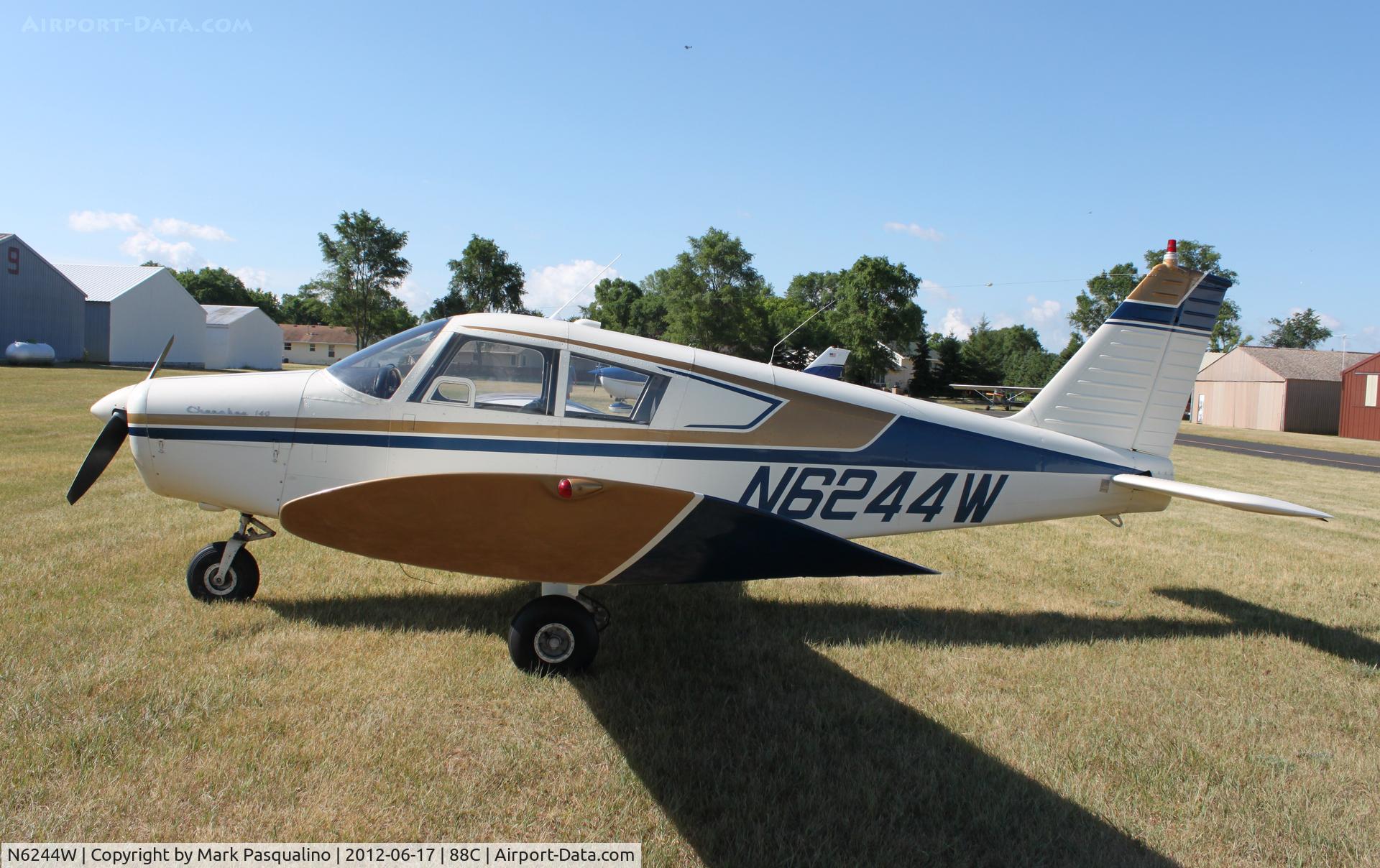 N6244W, 1964 Piper PA-28-140 C/N 28-20288, Piper PA-28-140