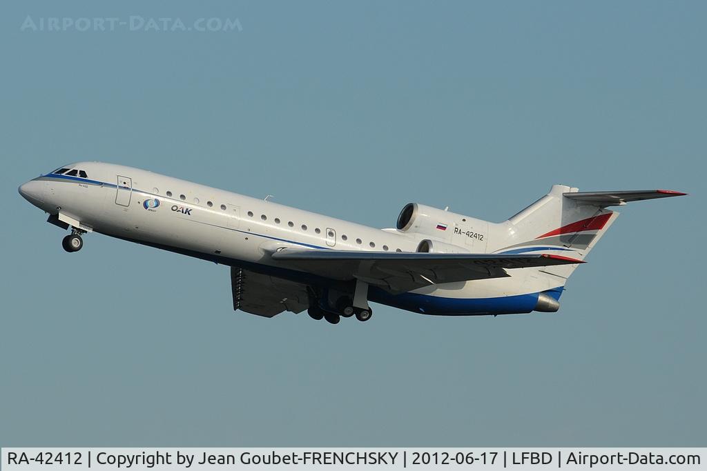 RA-42412, Yakovlev Yak-42D C/N 4520422219055, OAK take off 05 to Dubrovnik