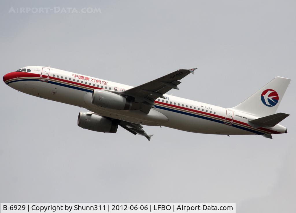 B-6929, 2012 Airbus A320-232 C/N 5156, Delivery day...